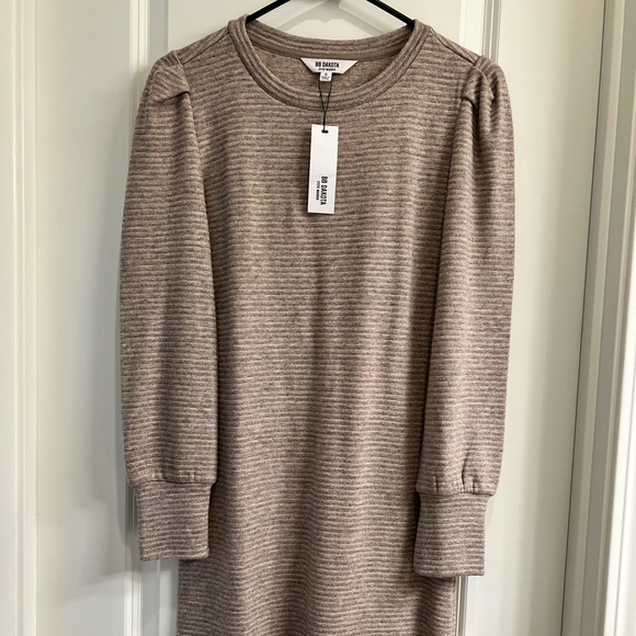 BB DAKOTA STEVE MADDEN Dresses & Skirts - BB DAKOTA
STEVE MADDEN SMALL